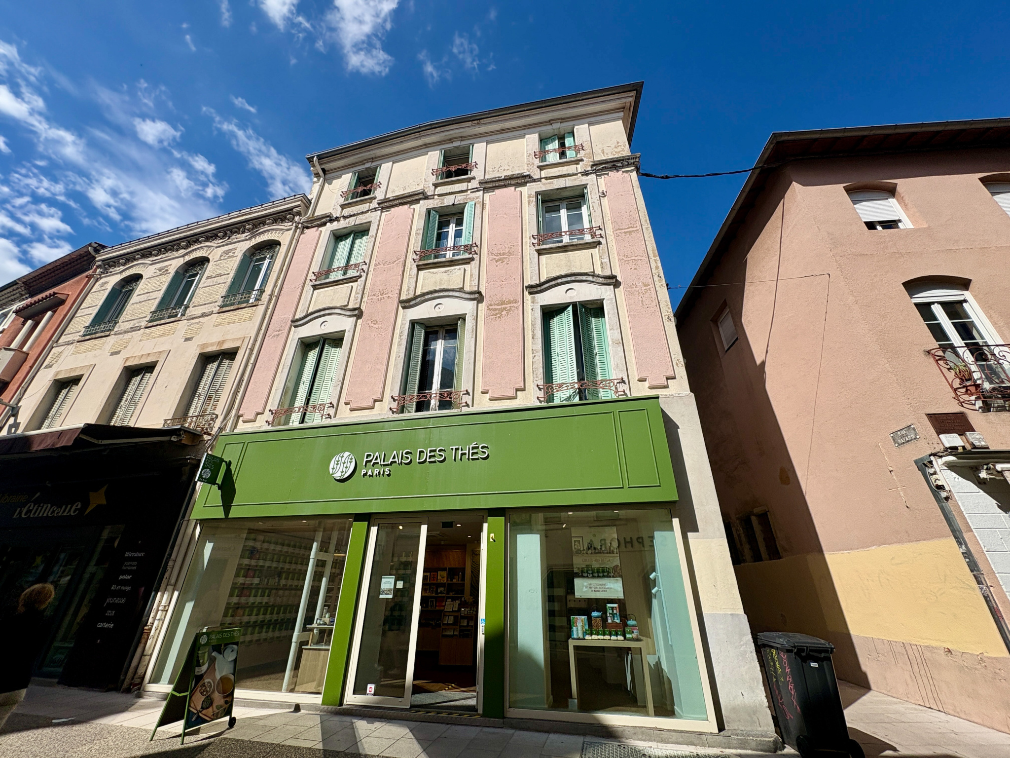 Valence (26)
