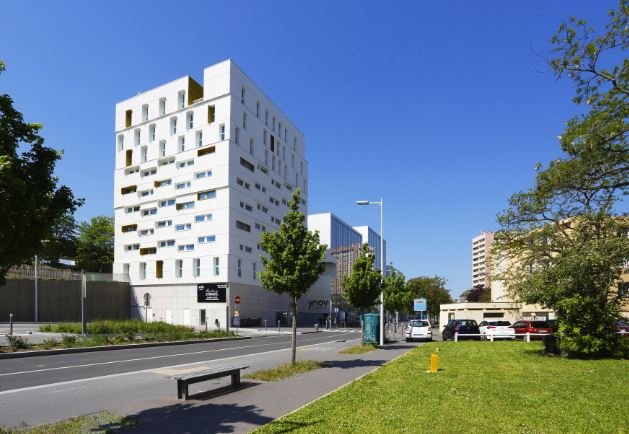 Nanterre (92)