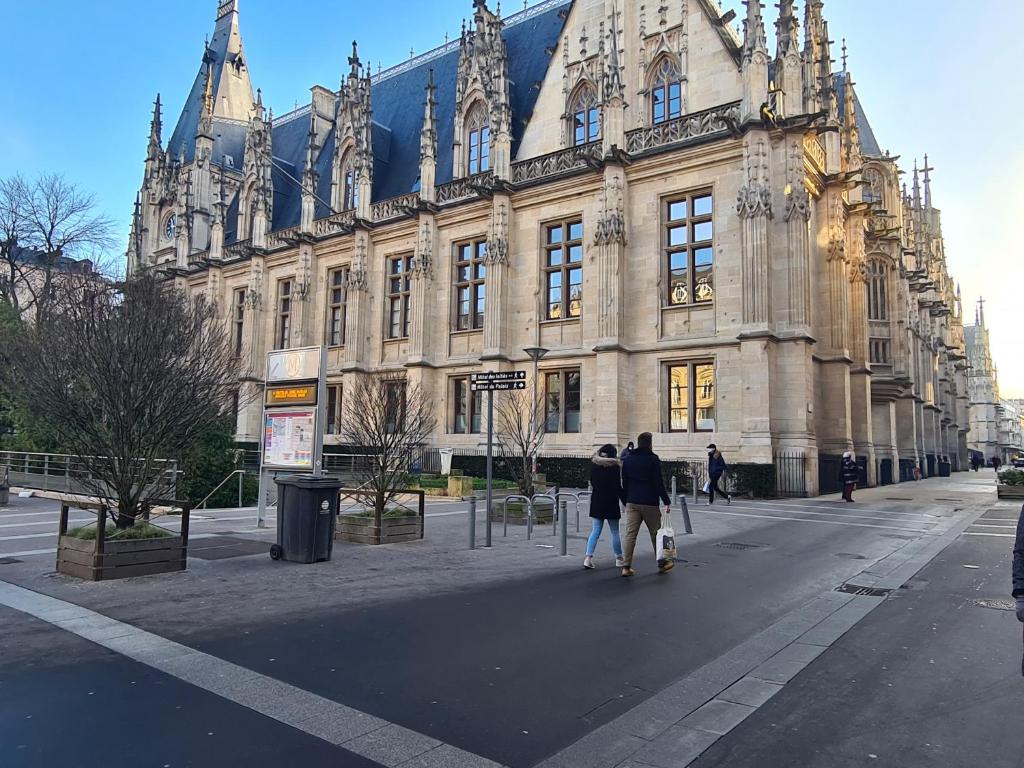 Rouen (76)