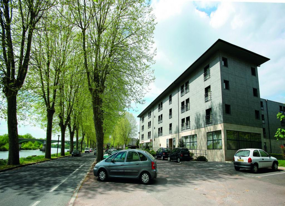 Nevers (58)