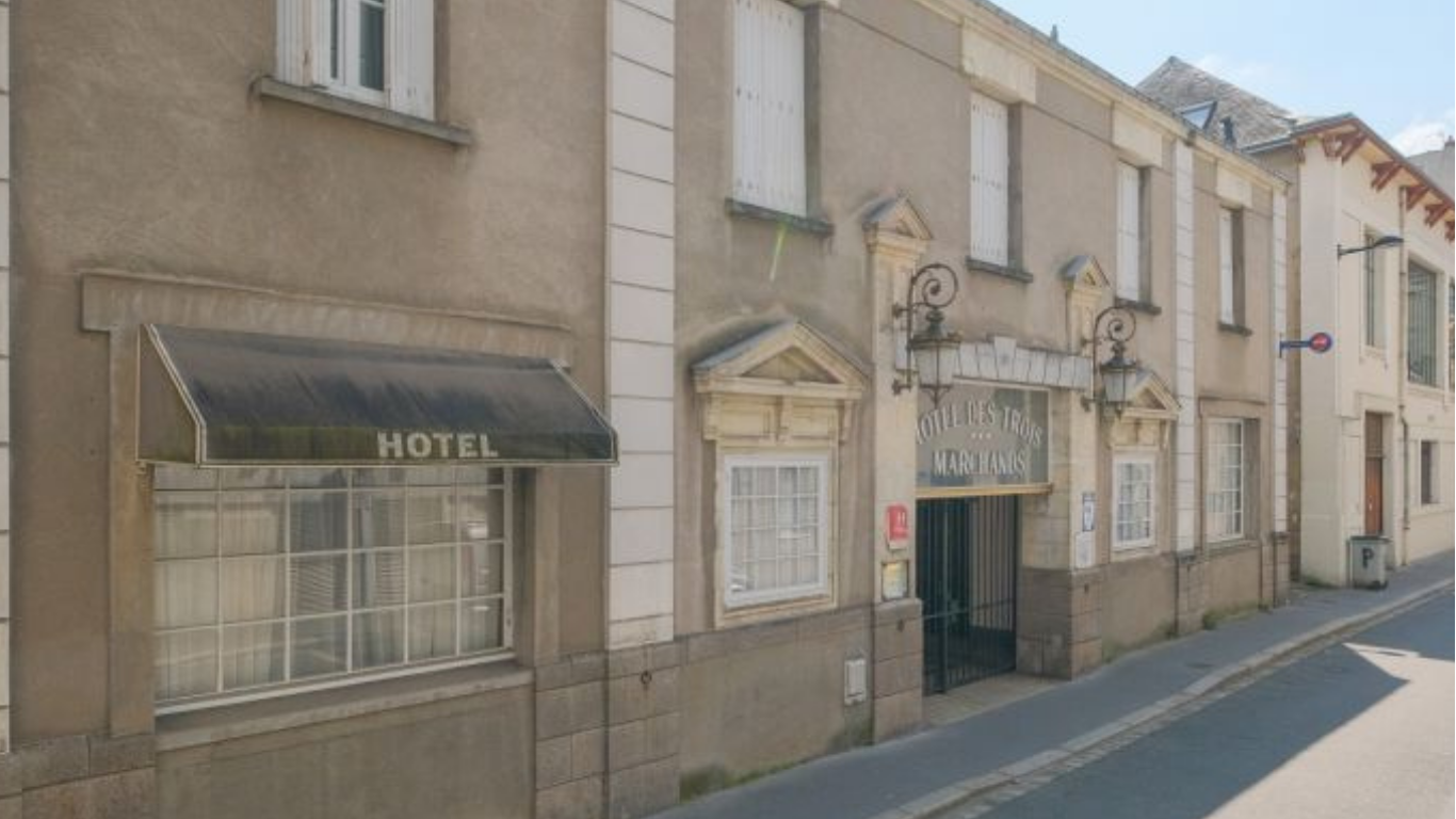 Nantes (44)