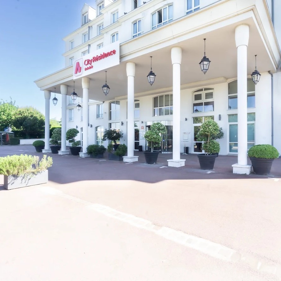 Roissy-en-France (95)